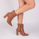 Bota cano médio - Salto alto, bloco, grosso 9 cm/Feminino