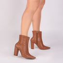 Bota cano médio - Salto alto, bloco, grosso 9 cm/Feminino