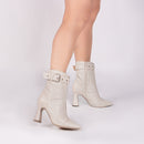 Bota cano médio - Salto taça - Salto alto 9 cm - detalhe em fivela/Feminino